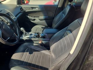 2016 Ford Edge SEL - Interior Front Seat Image